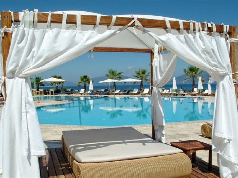 Ionian Emerald Resort Karavomylos Exteriör bild