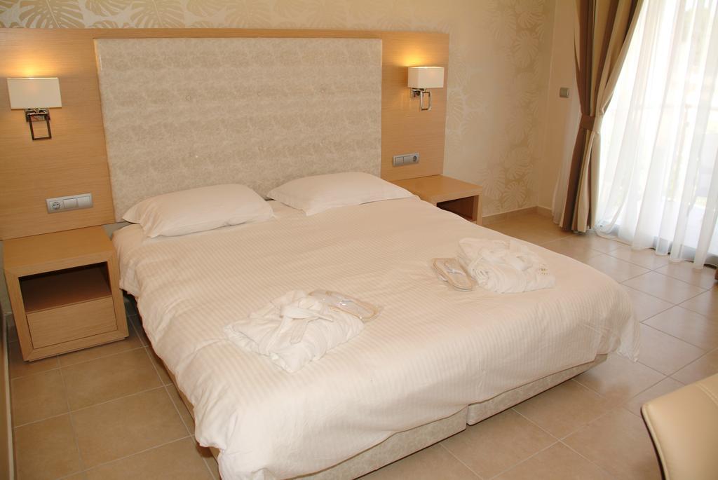Ionian Emerald Resort Karavomylos Exteriör bild