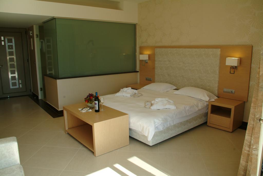 Ionian Emerald Resort Karavomylos Exteriör bild